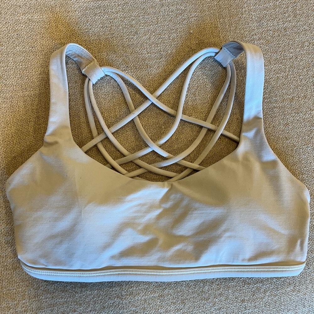 Lululemon free to be white sports bra
